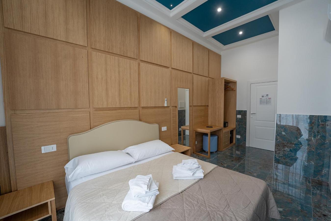 P.c. Boutique H. Castel Nuovo, By Clapa Group Dislocated Hospitality Neapel